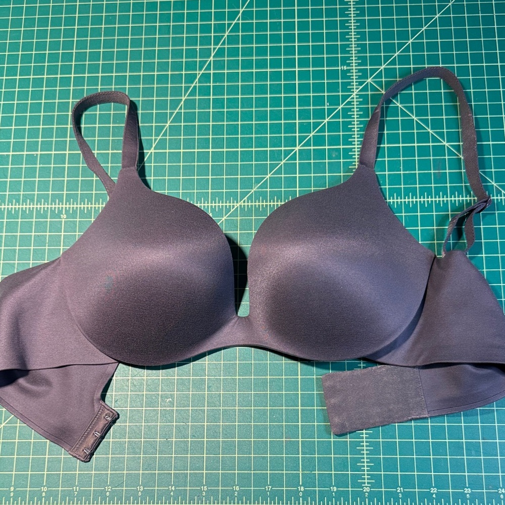 Ambrielle Women's Bra